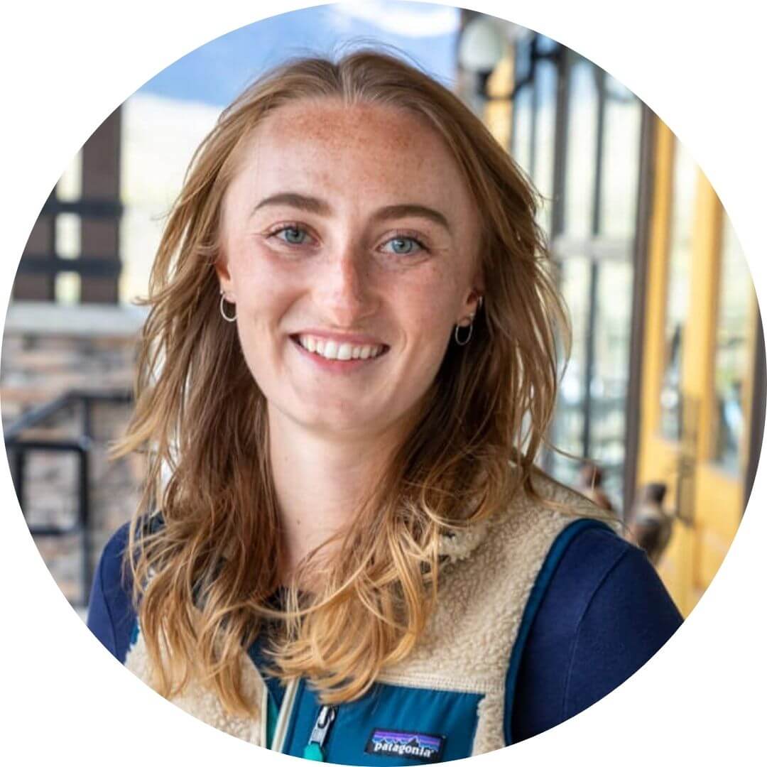 abbey-thomas-yellowstone-forever-field-educator (1)